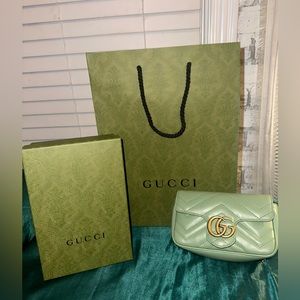 Gucci marmont super mini crossbody. (RARE COLOR)